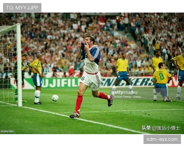 齐达内技术演变史揭示足球艺术的巅峰之路