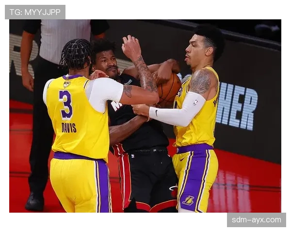 金融巨头戴维斯的投资秘籍揭晓：如何精准捕捉市场最佳位置