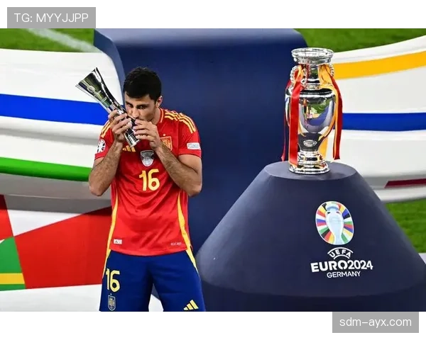 英格兰新核时代：贝林厄姆与南门的传承与突破