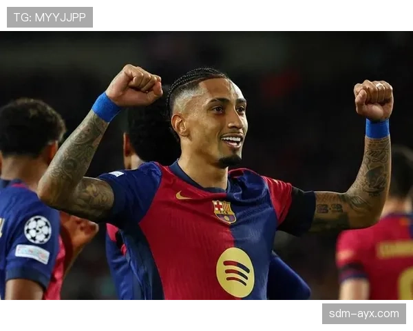 拉菲尼亚携手欧冠金靴闪耀赛场，共谱传奇新篇章