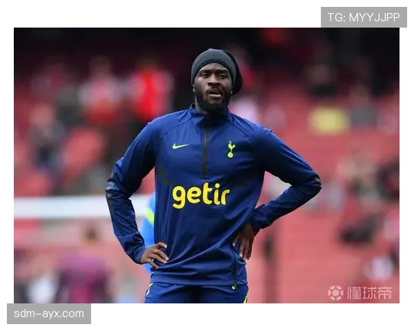 恩东贝莱里昂回顾传奇生涯，状态回暖备受关注与挑战并存