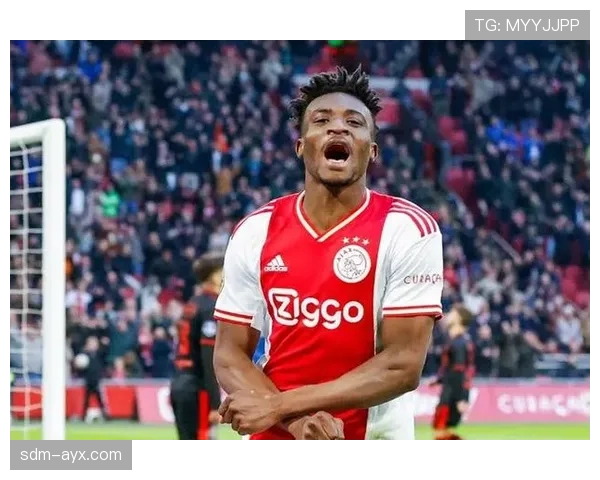 库杜斯与伊萨克：多面手前锋的战术角色与风格对比